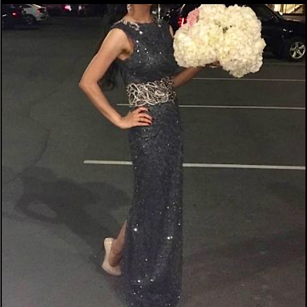 Grey beaded fitted crystal belt dress size 2